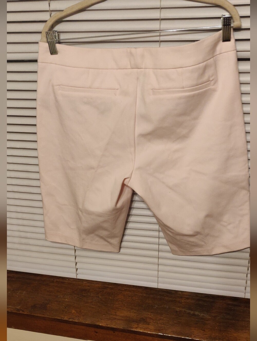 Saks Fifth Avenue Black Label Soft Light Pink Bermuda Shorts NWT - Picture 6 of 11